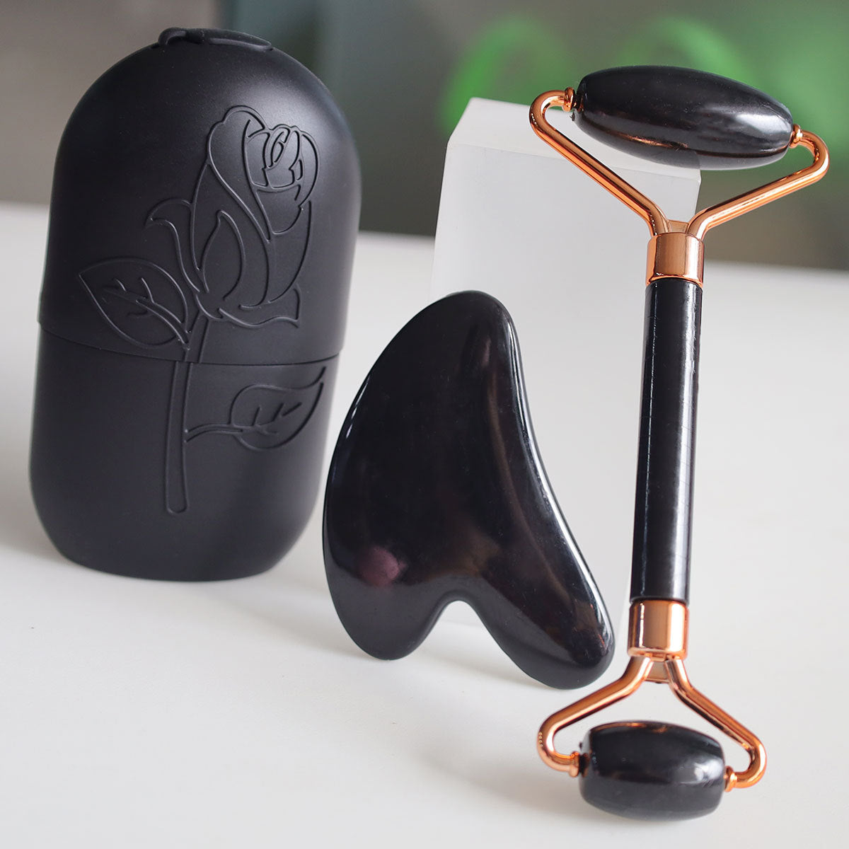 Facial Massager(Obsidian Facial Massage & Cryotherapy Set)