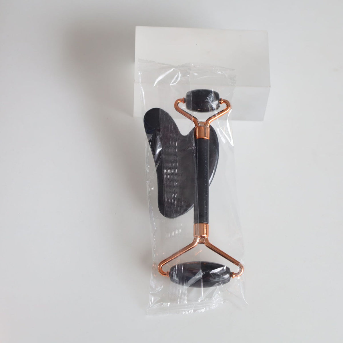 Facial Massager(Obsidian Facial Massage & Cryotherapy Set)